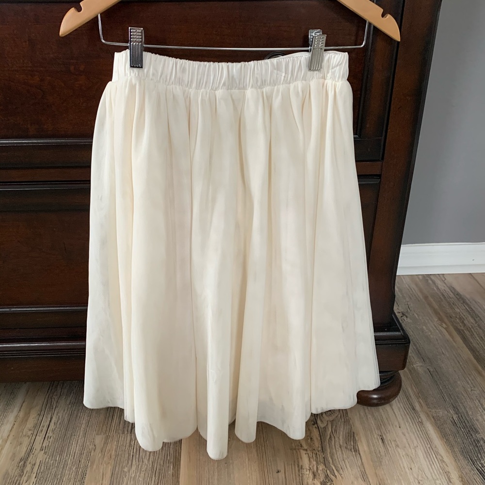 ModCloth women’s tulle knee length skirt